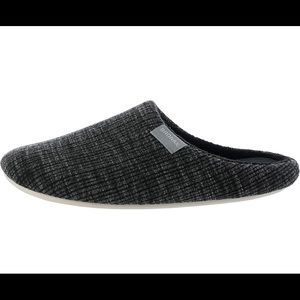 Bundle Deal‼️ 4 Pairs House Slippers - Spa, Guest, Airbnb unisex shoe